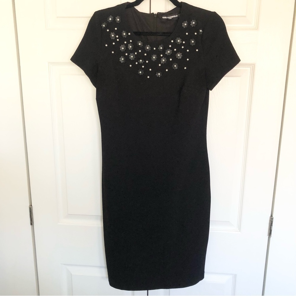 Karl Lagerfeld Black Floral Short Sleeve Dress Pearls Size M